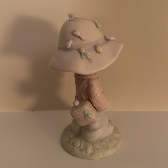 Precious Moments Porcelain Figurine “My Love Will Never Let You Go” Vintage - Picture 3 of 12